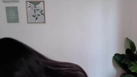 ohanna_ online show from September 24, 2025, 3:59 pm