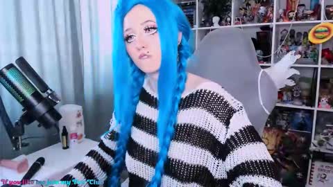 Clementine  Clem  online show from March 3, 2026, 8:09 am