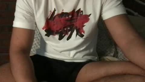 Snapshot of ohcute_d chatting on June 1, 2026, 5:58 pm Miles Valentino online show from June 1, 2026, 5:58 pm