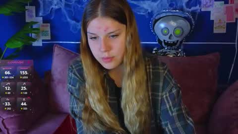 Snapshot of ohh_caitlyn chatting on October 26, 2025, 4:40 am Caitlyn or Catie online show from October 26, 2025, 4:40 am