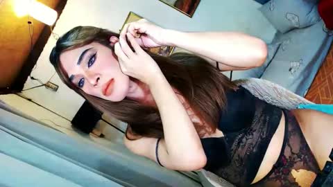 Snapshot of ohlalasamanthaxxx143 chatting on February 25, 2026, 5:22 pm IM CHIE DONT FORGET TO FOLLOW ME MAKE ME SMILE HERE THUMB UP FOR 25TOK online show from February 25, 2026, 5:22 pm