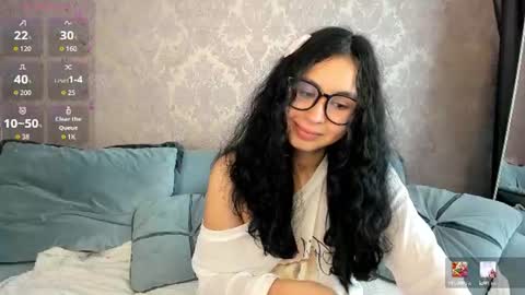Snapshot of ohminnie chatting on July 2, 2026, 6:19 am Maria online show from July 2, 2026, 6:19 am
