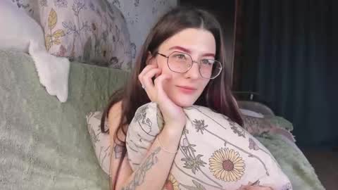 Snapshot of ohmygoddestkimmy chatting on March 8, 2026, 1:47 am Kmmy online show from March 8, 2026, 1:47 am