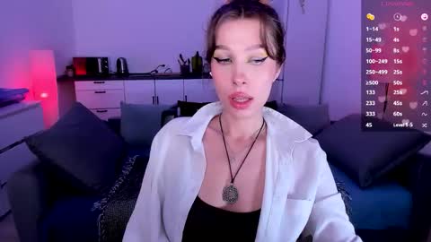 Light  online show from October 9, 2025, 9:46 pm