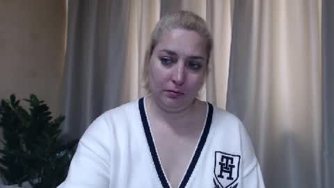Iren online show from May 19, 2026, 5:25 am