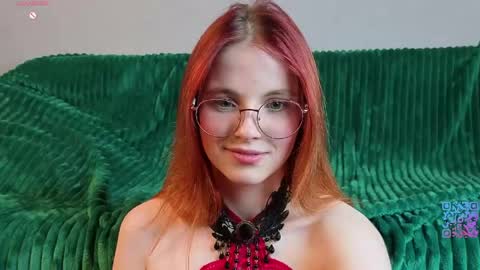 Yumi online show from April 10, 2026, 6:45 pm