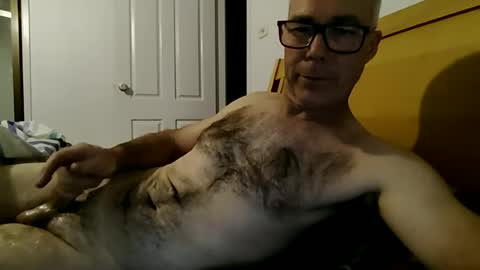 Snapshot of oiledcouple1 chatting on August 4, 2026, 7:22 am oiledcouple1 online show from August 4, 2026, 7:22 am