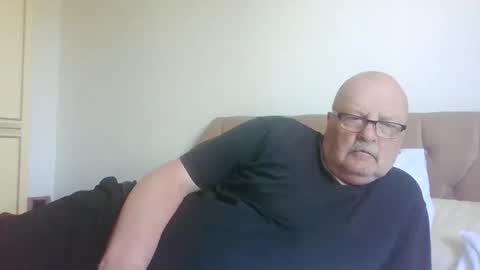 old_fkrr_ online show from May 25, 2026, 9:15 am