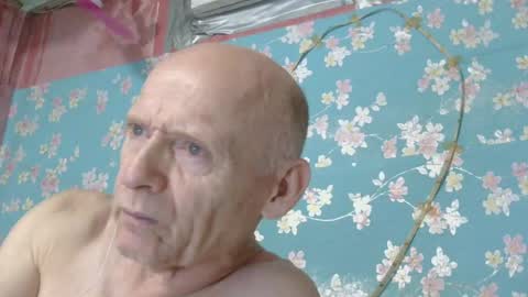 Snapshot of oldbuthorny62 chatting on June 23, 2026, 12:25 pm oldbuthorny62 online show from June 23, 2026, 12:25 pm