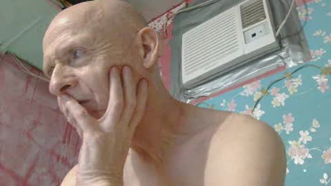 Snapshot of oldbuthorny62 chatting on July 18, 2026, 1:59 pm oldbuthorny62 online show from July 18, 2026, 1:59 pm