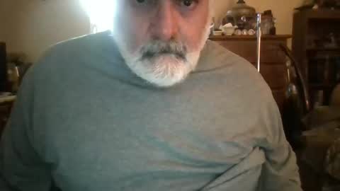 Snapshot of oldcockforyngladies chatting on December 9, 2024, 7:50 pm oldcockforyngladies online show from December 9, 2024, 7:50 pm