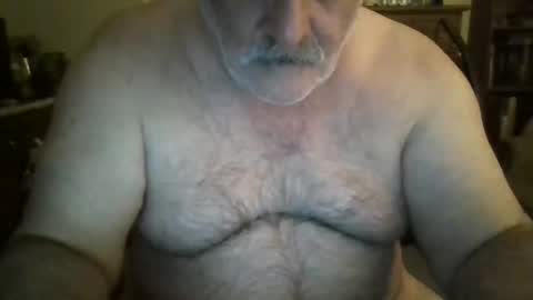 Snapshot of oldcockforyngladies chatting on February 6, 2025, 2:55 am oldcockforyngladies online show from February 6, 2025, 2:55 am