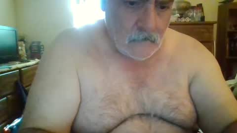 Snapshot of oldcockforyngladies chatting on October 10, 2025, 2:38 pm oldcockforyngladies online show from October 10, 2025, 2:38 pm