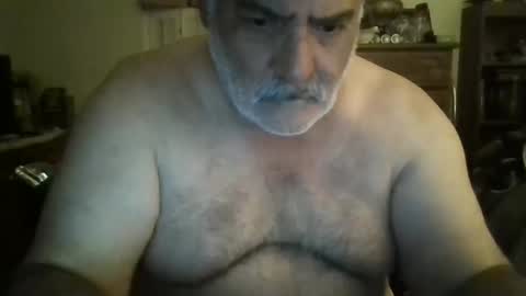 Snapshot of oldcockforyngladies chatting on October 14, 2025, 8:48 am oldcockforyngladies online show from October 14, 2025, 8:48 am