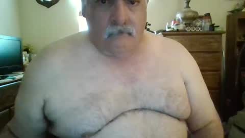 oldcockforyngladies online show from April 12, 2026, 1:16 pm