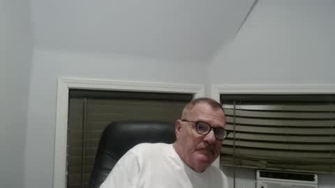oldguybigd online show from September 12, 2025, 2:55 am