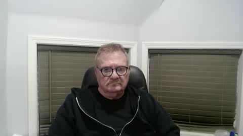 oldguybigd online show from December 16, 2025, 4:39 am