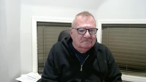 oldguybigd online show from April 14, 2026, 3:23 am