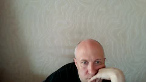 Snapshot of oleg365 chatting on April 2, 2026, 8:01 am figaro online show from April 2, 2026, 8:01 am