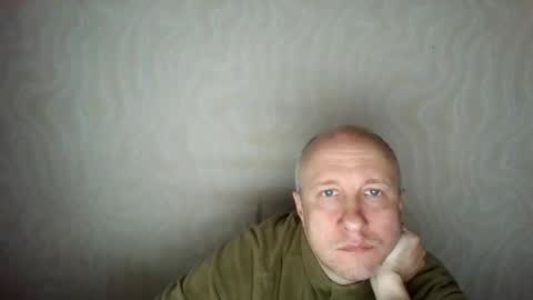 Snapshot of oleg365 chatting on April 19, 2026, 8:35 am figaro online show from April 19, 2026, 8:35 am