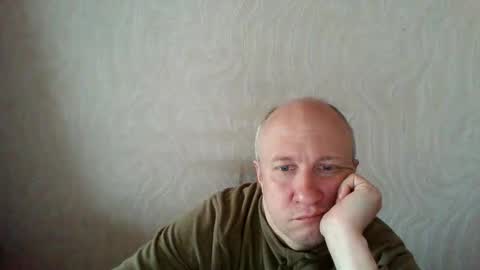 Snapshot of oleg365 chatting on May 1, 2026, 5:56 am figaro online show from May 1, 2026, 5:56 am