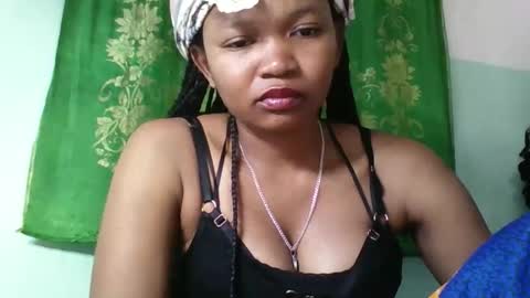 olgaaldy online show from September 12, 2025, 7:58 pm