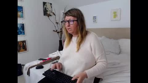Snapshot of olgapavlova chatting on April 23, 2026, 11:31 am Olga Pavlova online show from April 23, 2026, 11:31 am