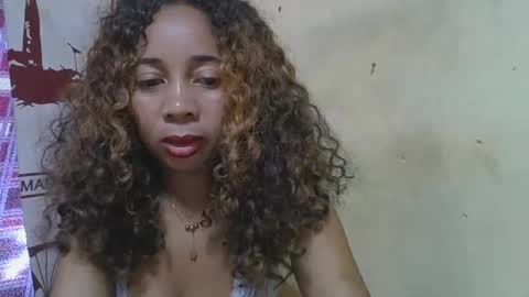 olinaa online show from April 11, 2026, 4:33 pm