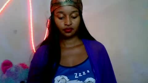 olinah610 online show from June 8, 2026, 12:27 pm