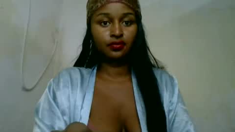 olinah610 online show from June 24, 2026, 11:20 am