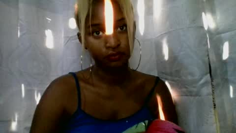 olinah610 online show from July 10, 2026, 4:17 am