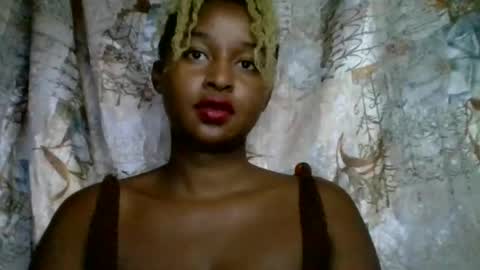 olinah610 online show from July 24, 2026, 7:39 am