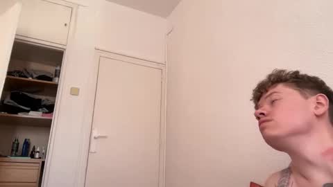 Oliver and Thomas online show from September 15, 2025, 11:32 am