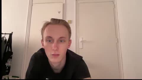 Oliver and Thomas online show from October 26, 2025, 9:37 am