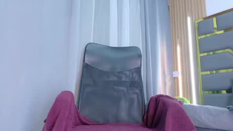 Snapshot of oliver_bigblack_cock chatting on May 26, 2026, 7:32 pm Oliver online show from May 26, 2026, 7:32 pm