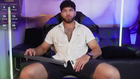 Oliver Dallas online show from June 19, 2026, 6:29 am