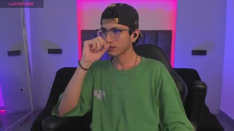 Oliver fast online show from February 2, 2025, 4:05 am