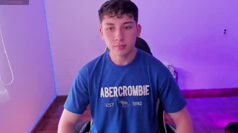 oliveeer online show from April 16, 2026, 7:03 pm