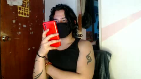 oliver_laid_2023 online show from January 15, 2025, 11:43 am