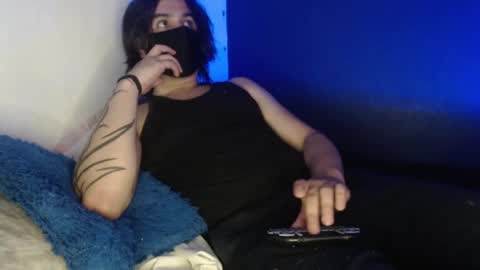 oliver_laid_2023 online show from January 27, 2025, 7:56 am