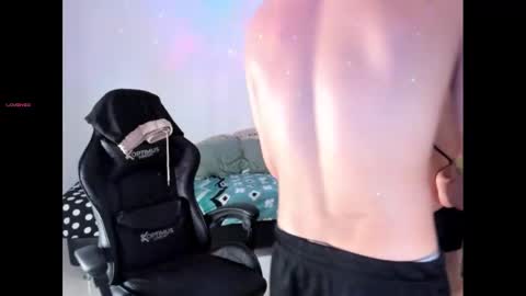 Snapshot of oliver_mrgn chatting on September 17, 2025, 7:48 pm oliver_mrgn online show from September 17, 2025, 7:48 pm