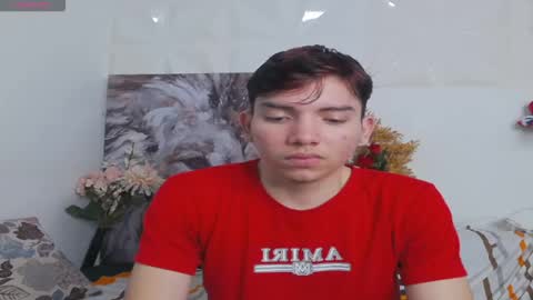 Snapshot of oliver_paris chatting on November 18, 2025, 3:01 am oliver online show from November 18, 2025, 3:01 am