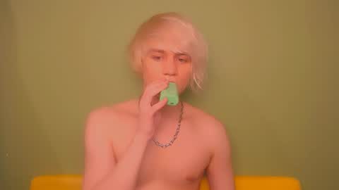 Oliver online show from February 22, 2025, 1:44 am