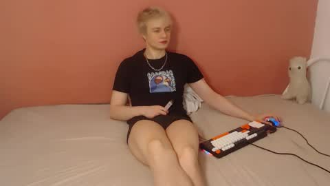 Oliver online show from April 13, 2026, 1:33 am