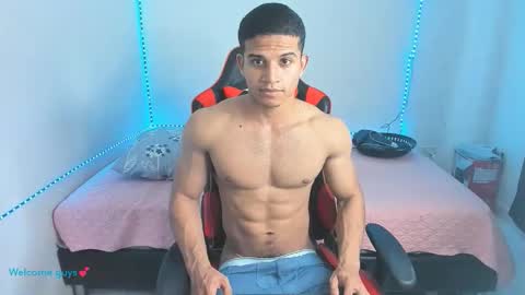 Snapshot of oliver_thompsson chatting on May 17, 2026, 6:26 pm oliver thompsson online show from May 17, 2026, 6:26 pm