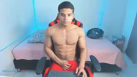 Snapshot of oliver_thompsson chatting on May 25, 2026, 3:01 am oliver thompsson online show from May 25, 2026, 3:01 am