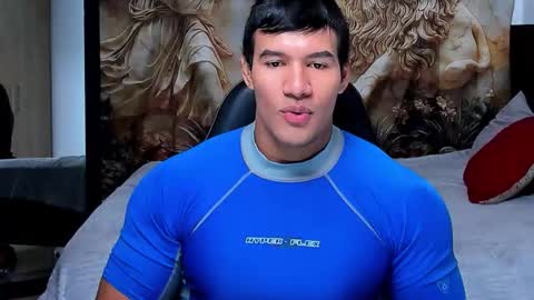 oliver_tommy online show from November 22, 2025, 11:09 am