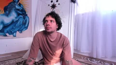 Snapshot of oliver_usher chatting on February 2, 2025, 9:34 pm Mr Blue Sky online show from February 2, 2025, 9:34 pm