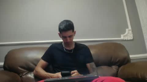 Oliver bennet online show from September 10, 2025, 12:16 pm