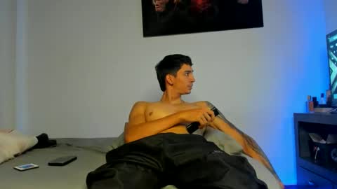 Oliver bennet online show from October 19, 2025, 8:20 pm